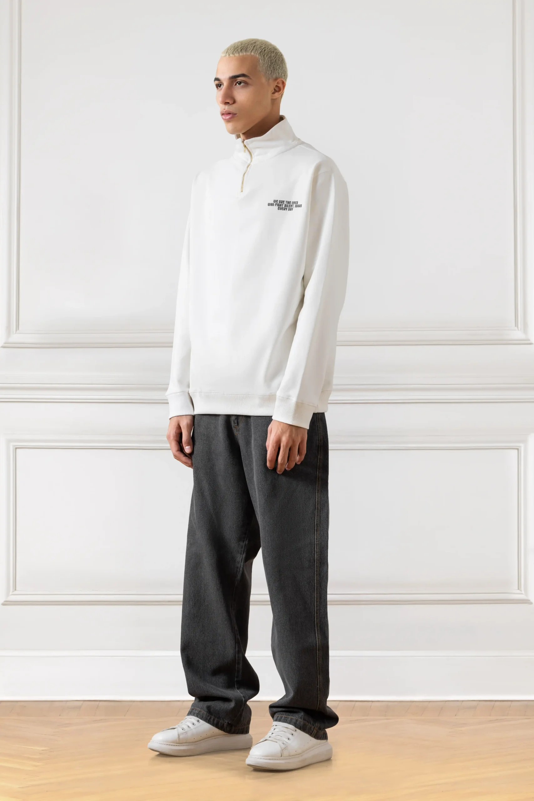 Core Quarter-Zip Up (WHITE) - Image 2